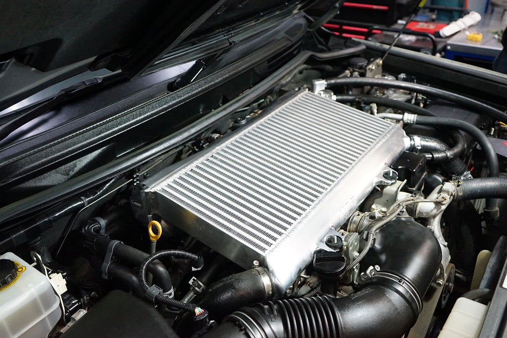 TOYOTA 200 SERIES LANDCRUISER V8 Intercooler